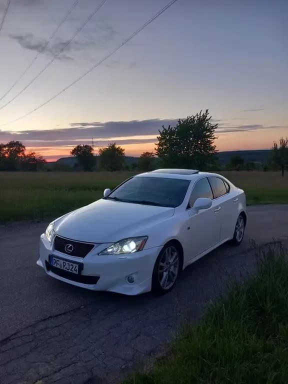 Main__Slider__Photo:Lexus IS 350 LHD 01/2007-0