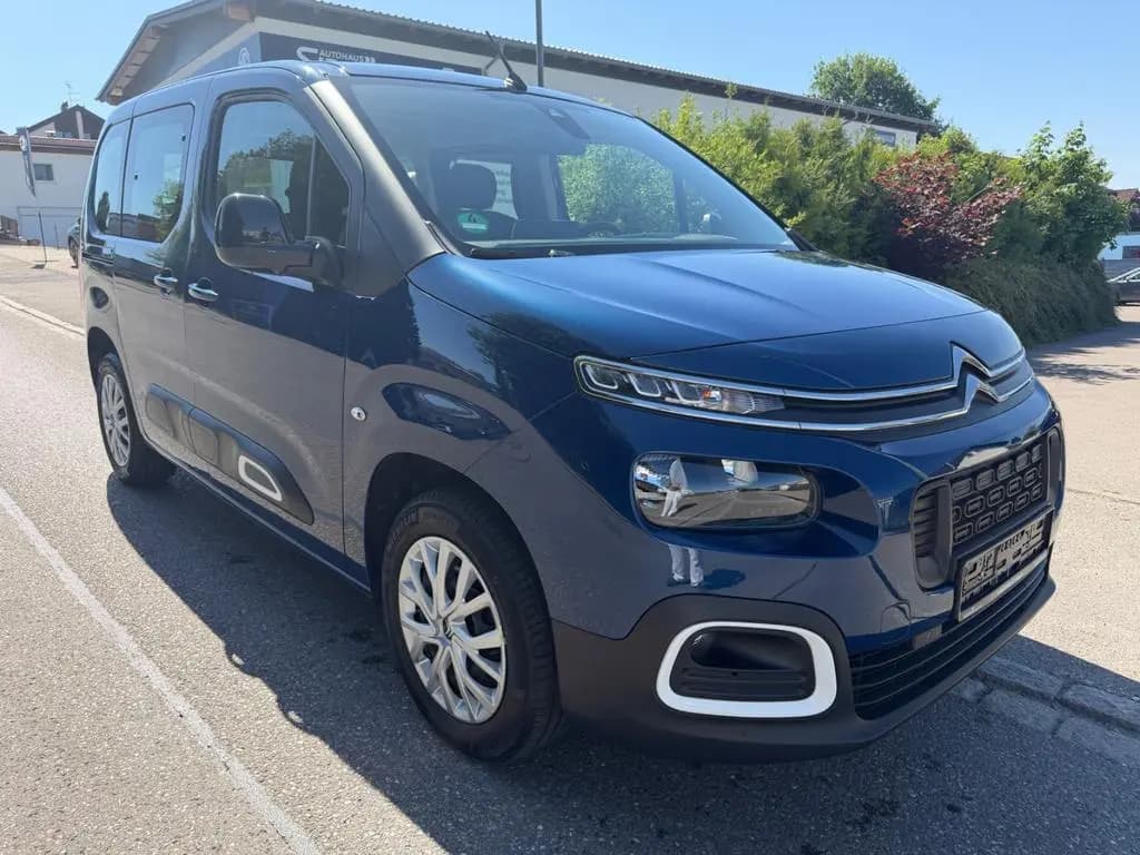 Main__Slider__Photo:Citroën Berlingo Feel M USB/LED/1.Hd 02/2023-0