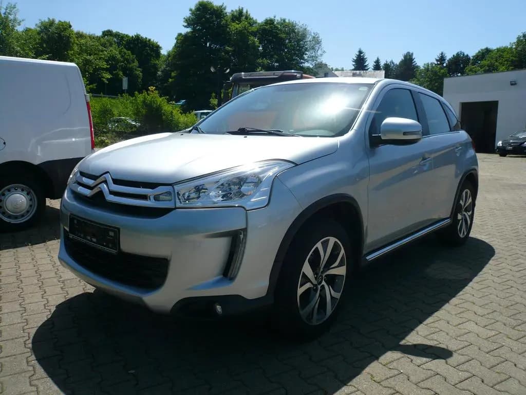Main__Slider__Photo:Citroën C4 Aircross Tendance 4WD-TOP 02/2015-0
