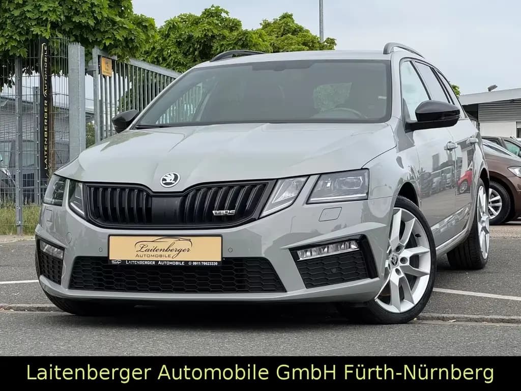 Main__Slider__Photo:Skoda Octavia RS 2.0Ltr*DSG*LED*NAVI*ALCANTARA*SHZ*PDC 06/2017-0