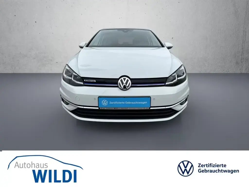 Main__Slider__Photo:Volkswagen Golf VII Highline BlueMotion *Navi*LED*RüKa 11/2019-1