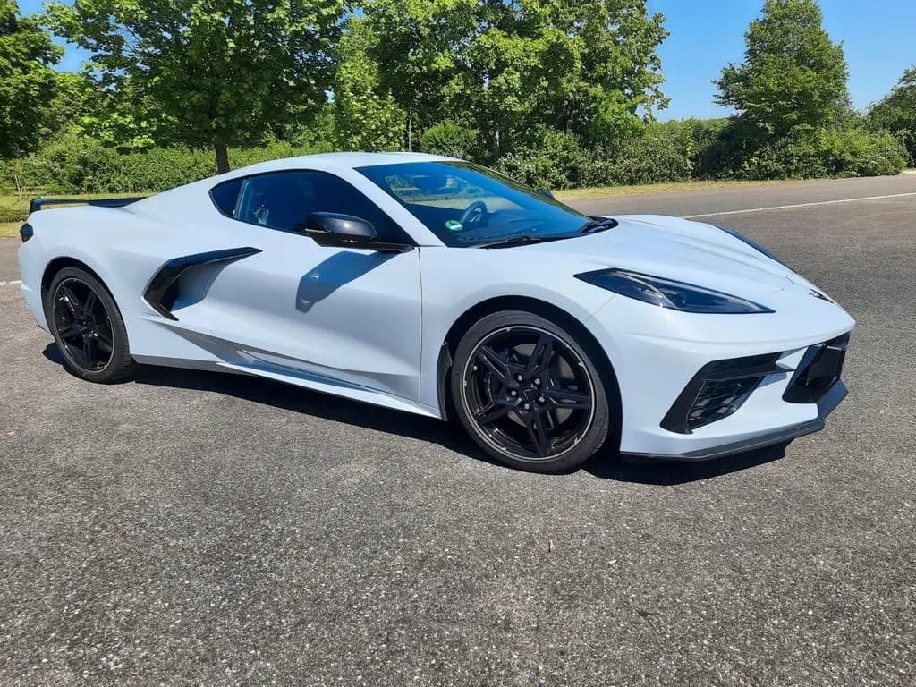 Main__Slider__Photo:Corvette C8 10/2022-0