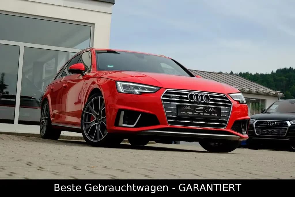 Main__Slider__Photo:Audi A4 45 TFSI Avant S tr. quattro "3xS-Line"MATRIX" 08/2019-0