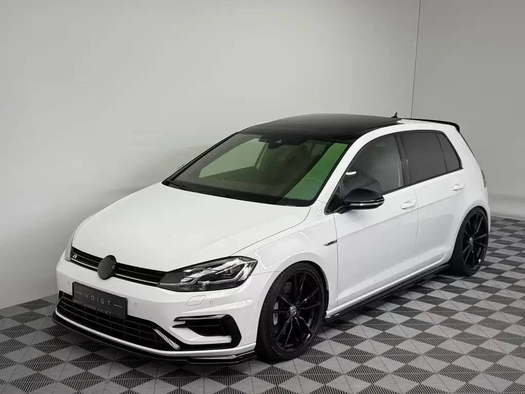Main__Slider__Photo:Volkswagen Golf R|No-OPF|Akrapovic|Pano|Virtual|DCC|DYNAU| 09/2017-1