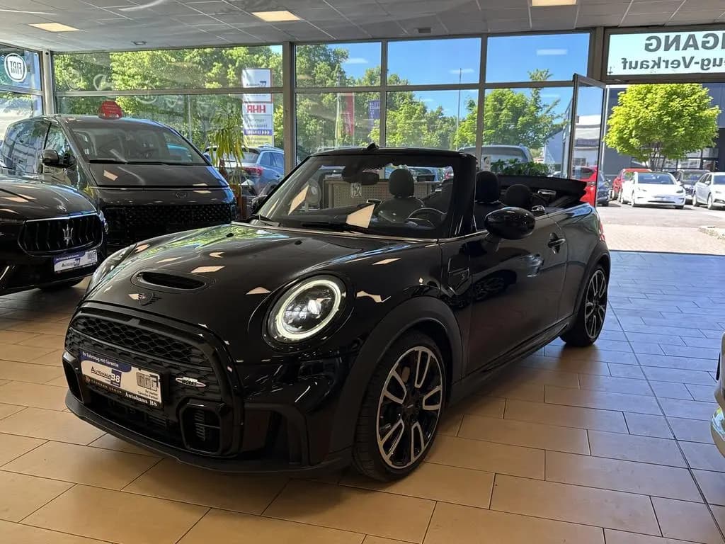 Main__Slider__Photo:MINI Cooper S Cabrio JCW ACC SHZ LED Leder R.Cam 06/2021-0