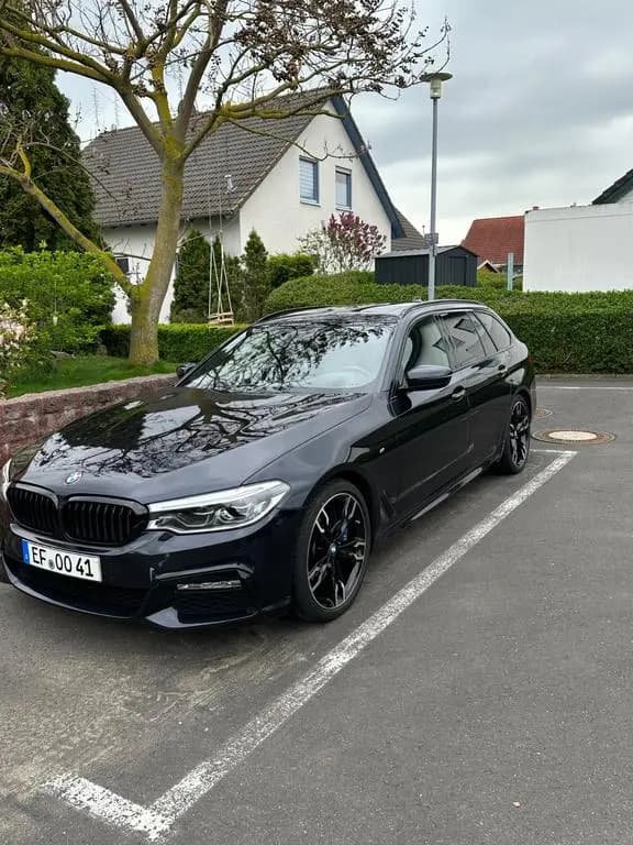 Main__Slider__Photo:BMW 530 d xDrive Touring A - 07/2017-0