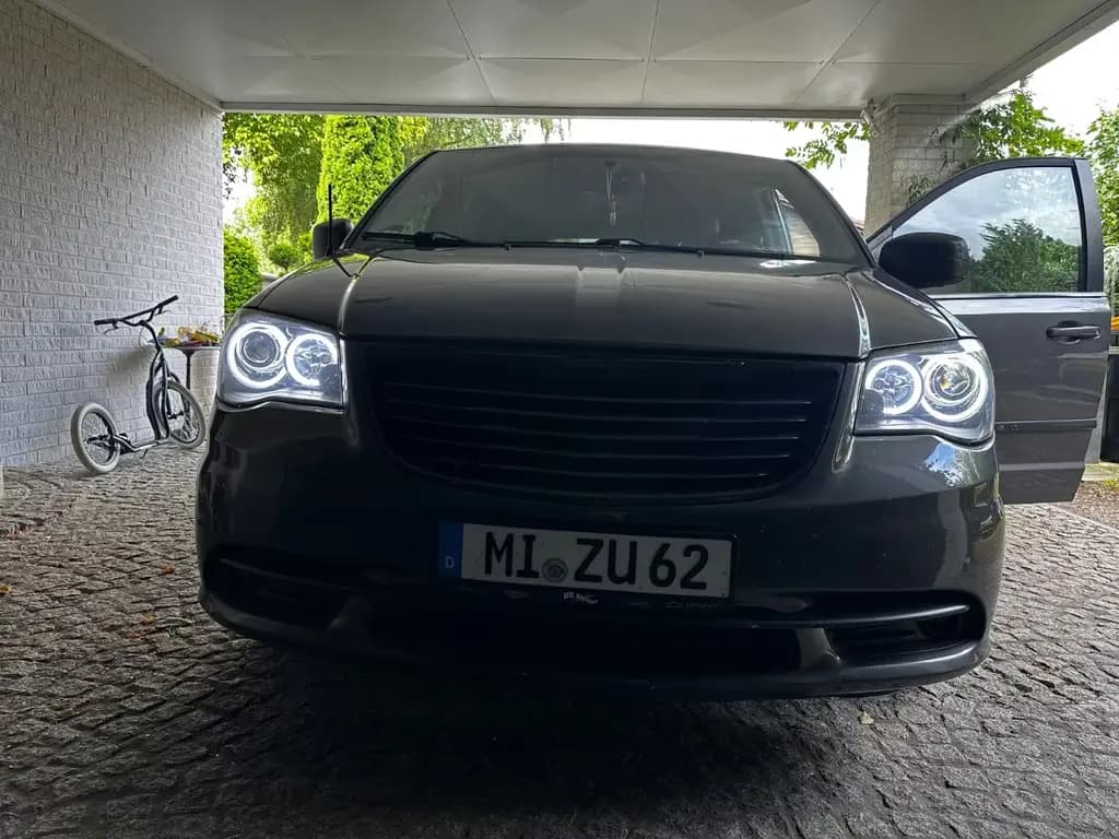 Main__Slider__Photo:Chrysler Grand Voyager 06/2016-0