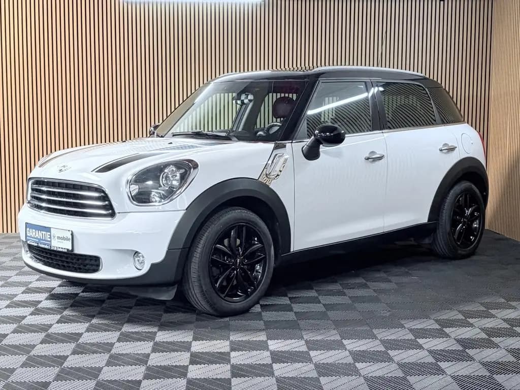 Main__Slider__Photo:MINI Cooper Countryman Cooper Automatik/ PANO/ PDC 03/2014-0