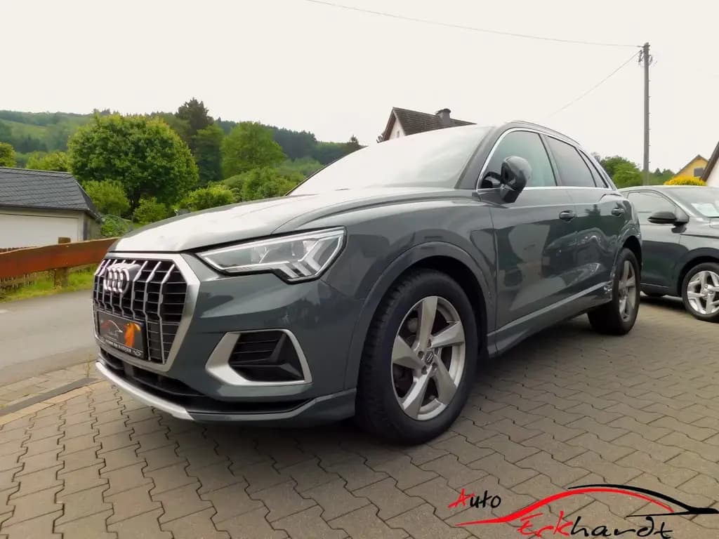 Main__Slider__Photo:Audi Q3 35 TFSI advanced Navi,LED,Ahk 07/2020-0