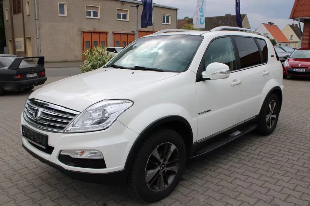 Main__Slider__Photo:Ssangyong REXTON 2.2 Diesel e-XDi 220 Sapphire 4WD 09/2015-0