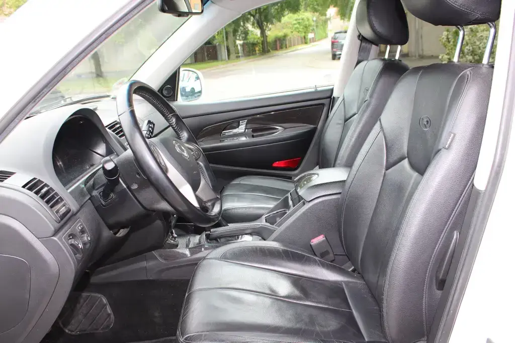 Main__Slider__Photo:Ssangyong REXTON 2.2 Diesel e-XDi 220 Sapphire 4WD 09/2015-1