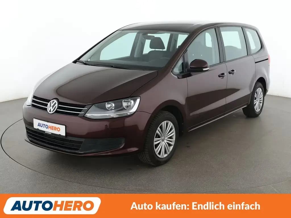 Main__Slider__Photo:Volkswagen Sharan 1.4 TSI Trendline BlueMotion Tech*PDC* 10/2018-0