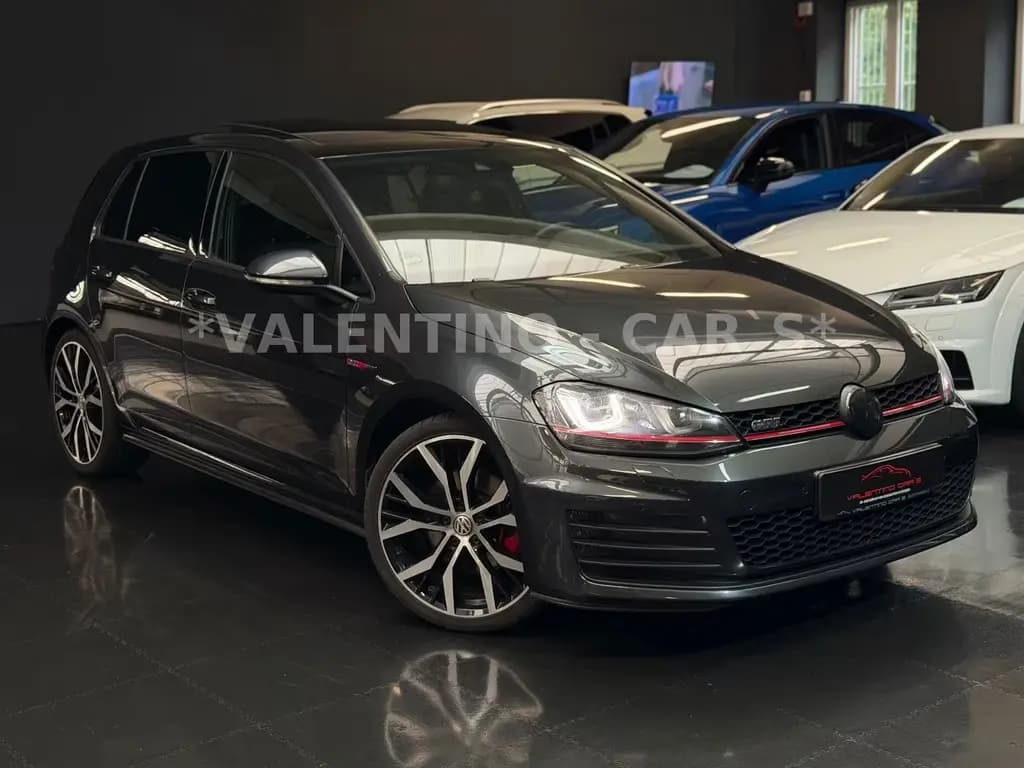 Main__Slider__Photo:Volkswagen Golf VII Lim. GTI BiXen/Pano/Temp/Shz/19"/Leder 06/2016-0