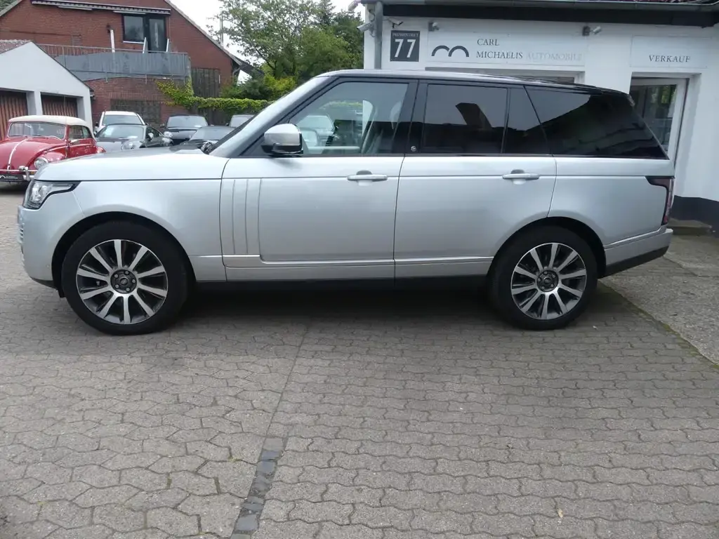 Main__Slider__Photo:Land Rover Range Rover Vogue, 2. Hd., Scheckheft 03/2015-1