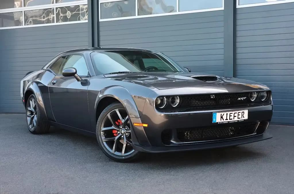 Main__Slider__Photo:Dodge Challenger 3.6 WideBody/SHZ/CarPlay/KAMERA/R20 07/2020-0