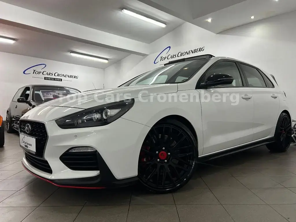 Main__Slider__Photo:Hyundai i30 N Performance*Panorama*MB-Design*Navi*LED* 11/2019-1