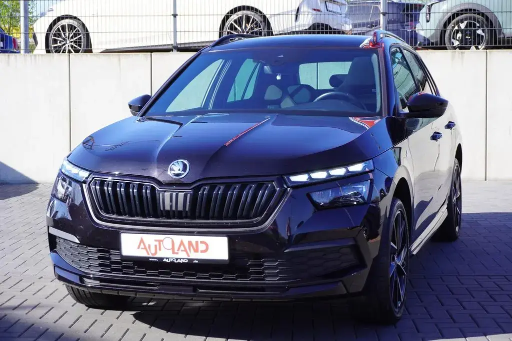 Main__Slider__Photo:Skoda Kamiq 1.5 TSI Monte Carlo LED Tempomat Panorama 08/2021-1