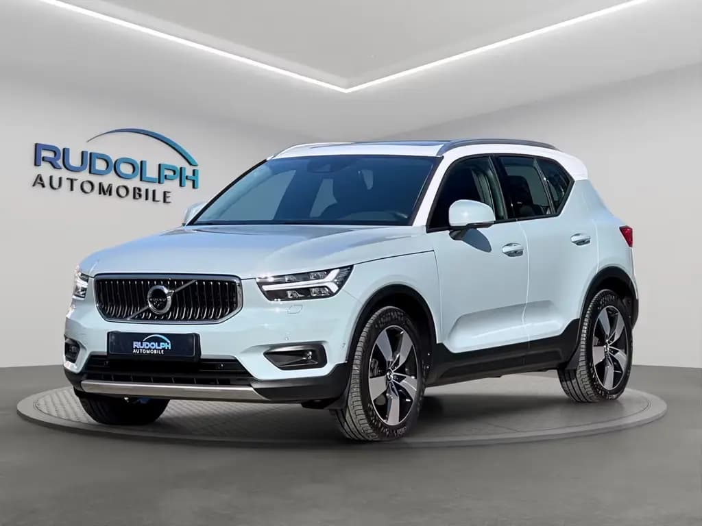 Main__Slider__Photo:Volvo XC40 2,0 AUTOM. AWD 4x4 PANORAMA LEDER GARANTIE 01/2018-0
