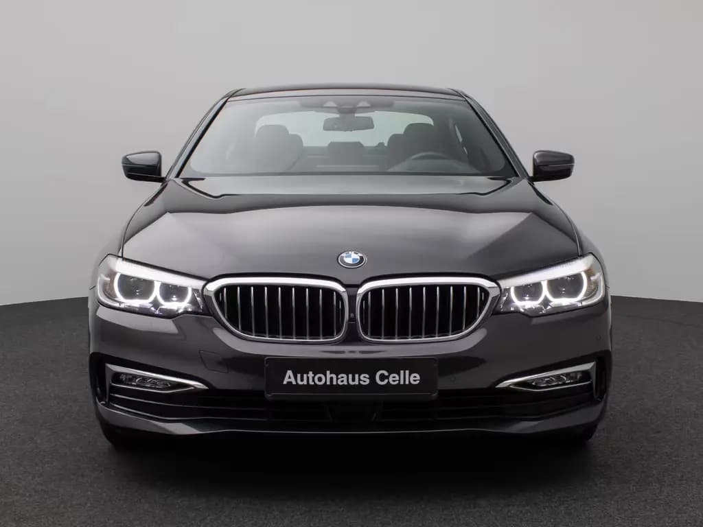 Main__Slider__Photo:BMW 540 i Luxury Line HUD ACC LED Kamera 360° 06/2017-0