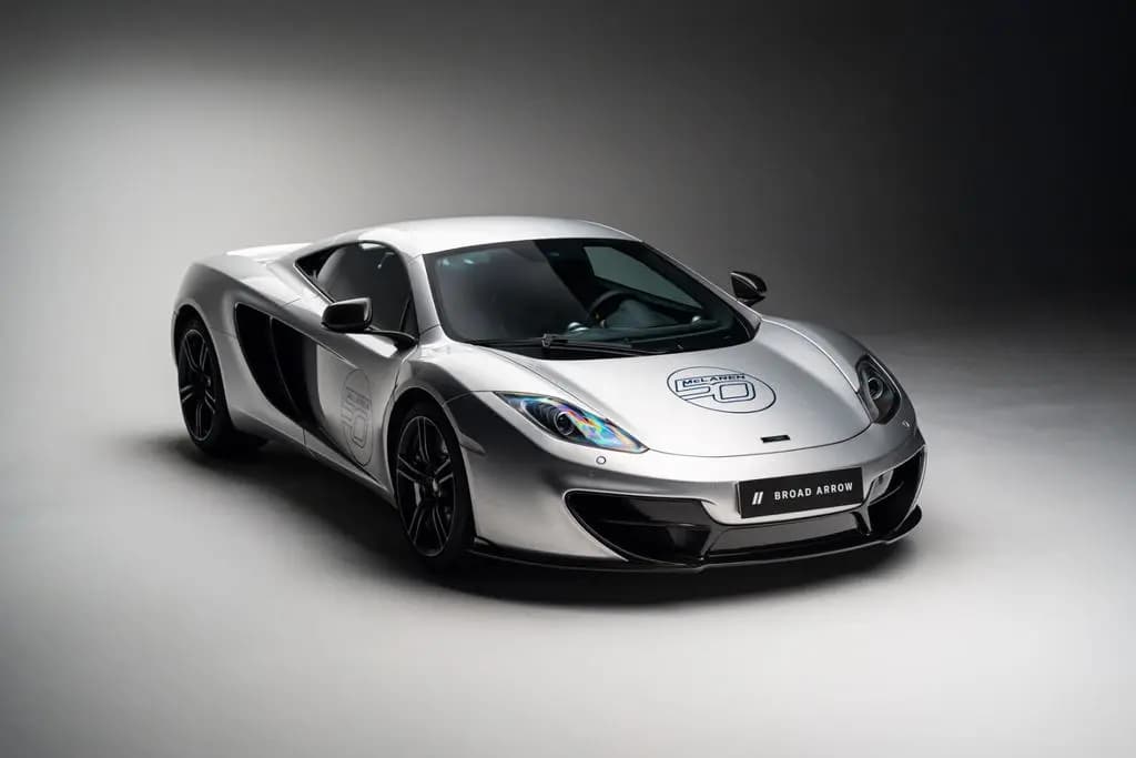 Main__Slider__Photo:McLaren MP4-12C Edition 50 01/2013-0