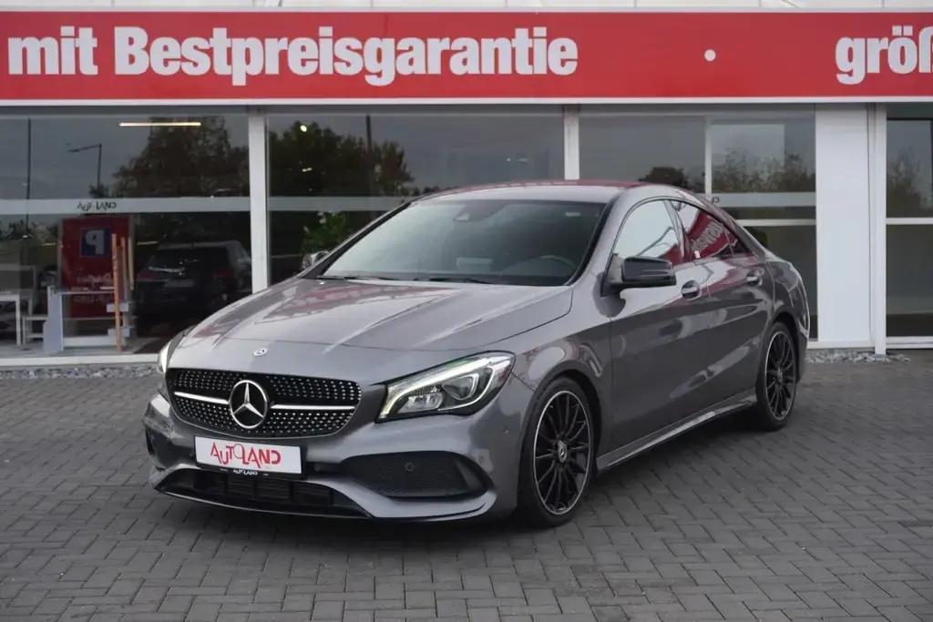 Main__Slider__Photo:Mercedes-Benz CLA 200 AMG Line LED Navi Tempomat Kamera 04/2018-1