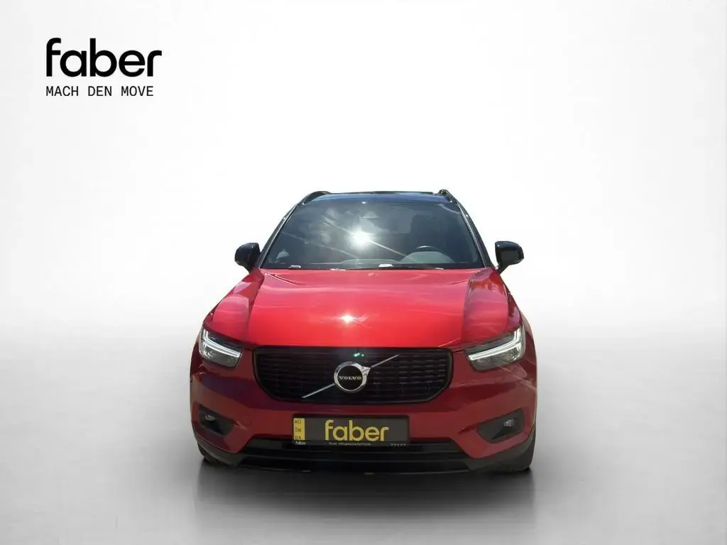 Main__Slider__Photo:Volvo XC40 B5 Benzin R Design AWD 11/2020-1