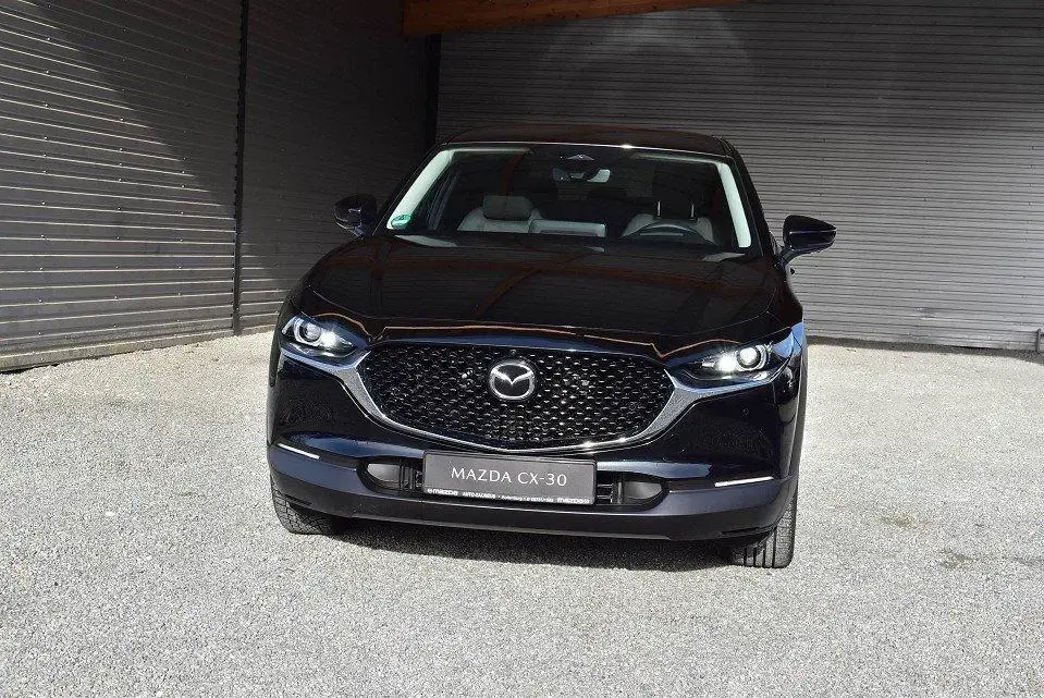 Main__Slider__Photo:Mazda CX-30 2.5 e-SKYACTIV G 140 Exclusive-Line 01/2025-1