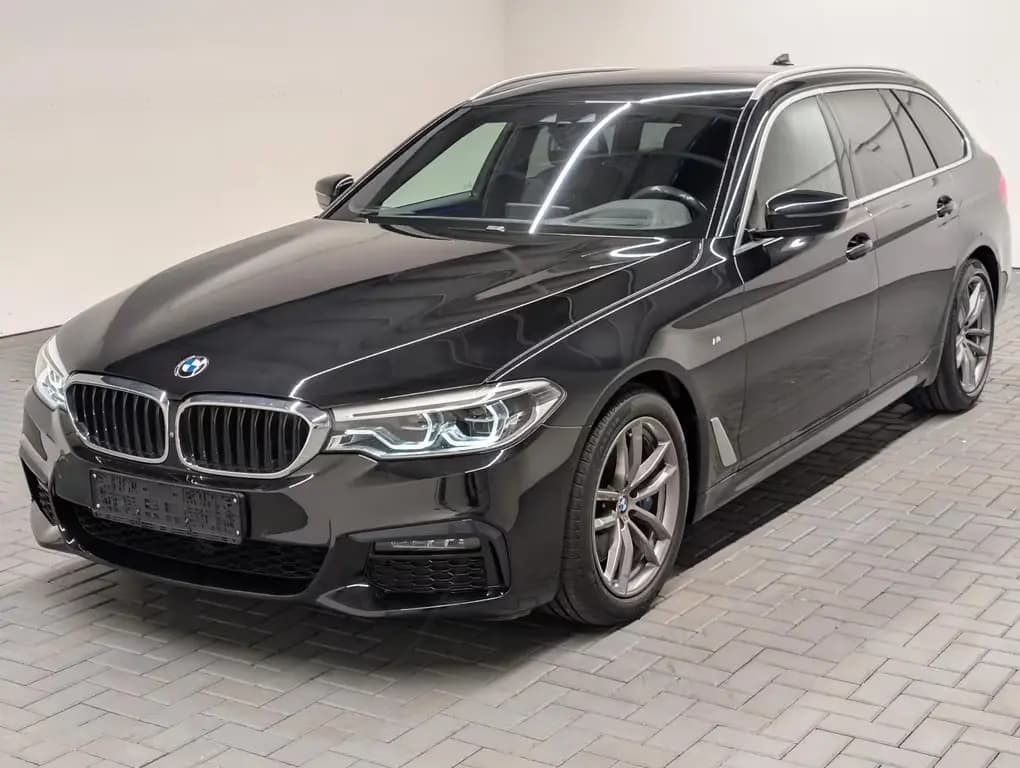 Main__Slider__Photo:BMW 530 d Touring M-Sport LED/AHK/Leder/360°Kam/HUD 04/2019-0