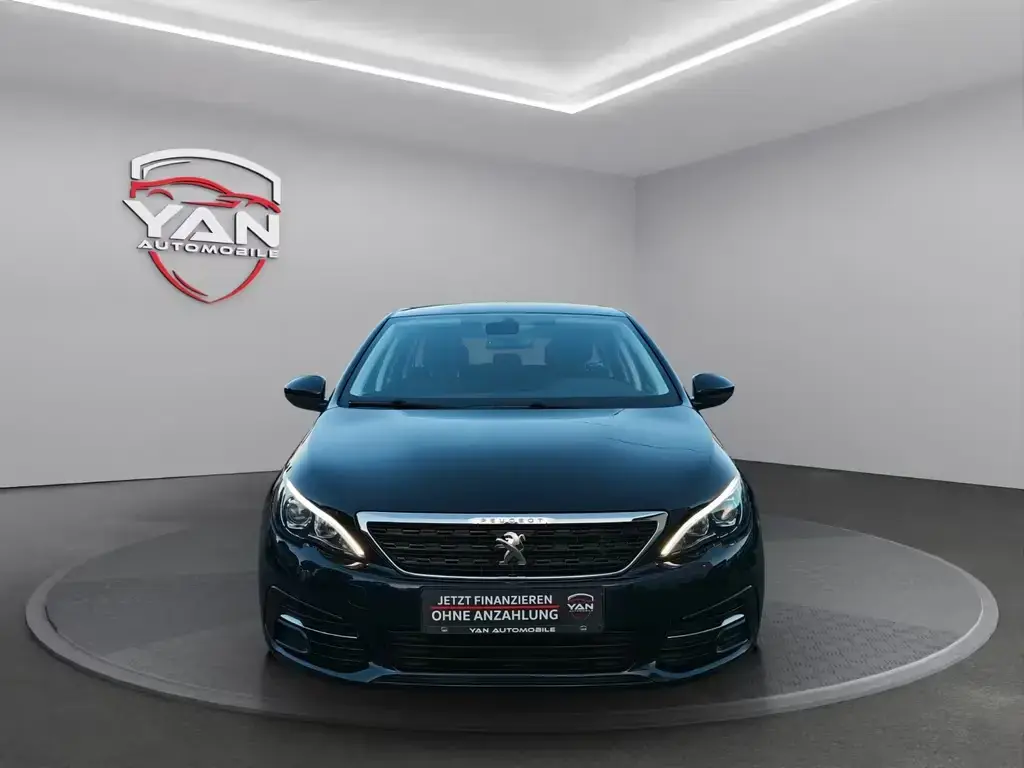 Main__Slider__Photo:Peugeot 308 SW 1.2 Klimaauto Navi Kamera Sitzheizung 03/2019-1