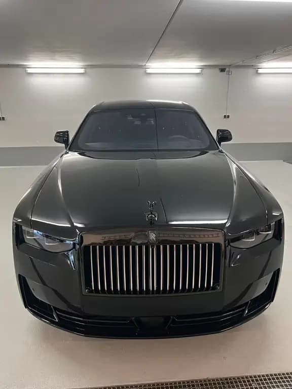 Main__Slider__Photo:Rolls-Royce Ghost Black Badge - 05/2026-0