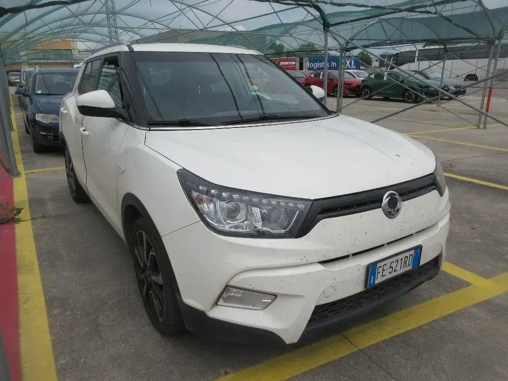 Main__Slider__Photo:Ssangyong Tivoli 1.6d 2WD Go 2016 Km 140.000 01/2017-1