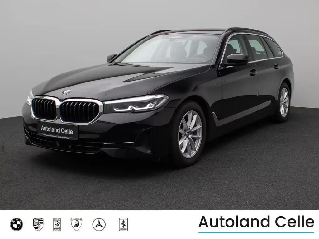 Main__Slider__Photo:BMW 520 d xD Kamera HUD DAB 4xKlima Sport Leder Alarm 03/2023-0