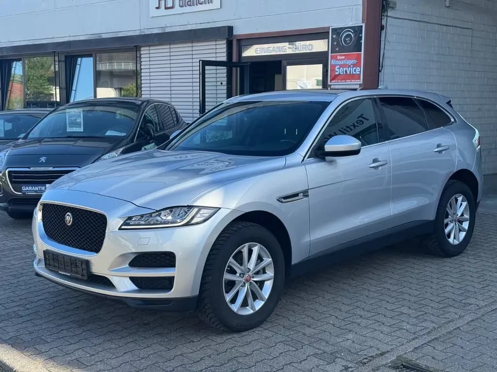 Main__Slider__Photo:Jaguar F-Pace Pure AWD | LED | NAVI | CAM 01/2019-0