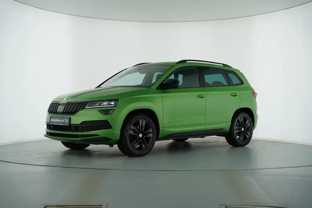 Main__Slider__Photo:Skoda Karoq SPORTLINE 2.0TSI 4X4 DSG AHK-SCHWENKBARuvm 08/2020-1