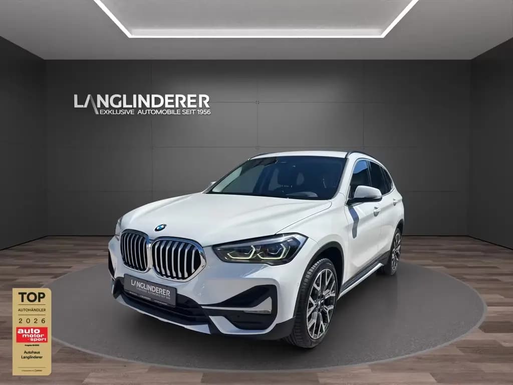 Main__Slider__Photo:BMW X1 xDrive20d xLine AHK adp.Fahrwerk 11/2019-0