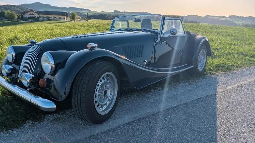 Main__Slider__Photo:Morgan Plus 8 3.9 04/1995-0