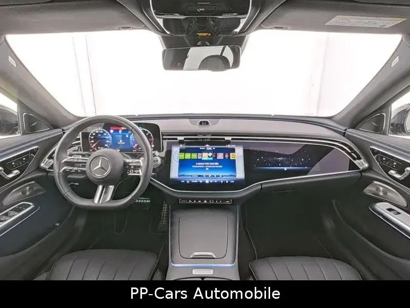 Main__Slider__Photo:Mercedes-Benz E 220 d AMG Edition*Superscreen*STHZ*Massage*LED 05/2025-1