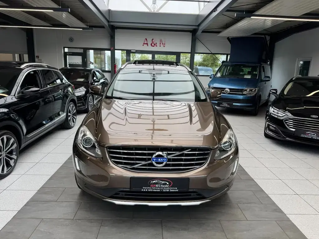 Main__Slider__Photo:Volvo XC60 XC 60 XC60 Summum 03/2015-1