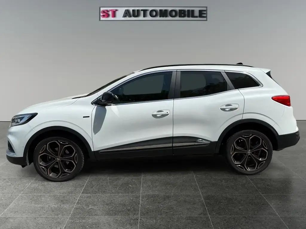 Main__Slider__Photo:Renault Kadjar Black Edition-Automatik-Kamera-Leder-Navi 06/2021-1