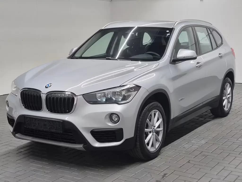 Main__Slider__Photo:BMW X1 sDrive 18i  Navi/PDC/Tempom./17-LM 12/2016-0