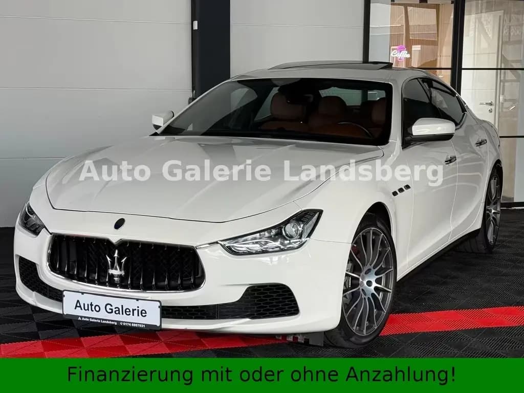 Main__Slider__Photo:Maserati Ghibli 3.0 V6 TwinTurbo*Glasdach*LED*Navi*Leder* 08/2017-0