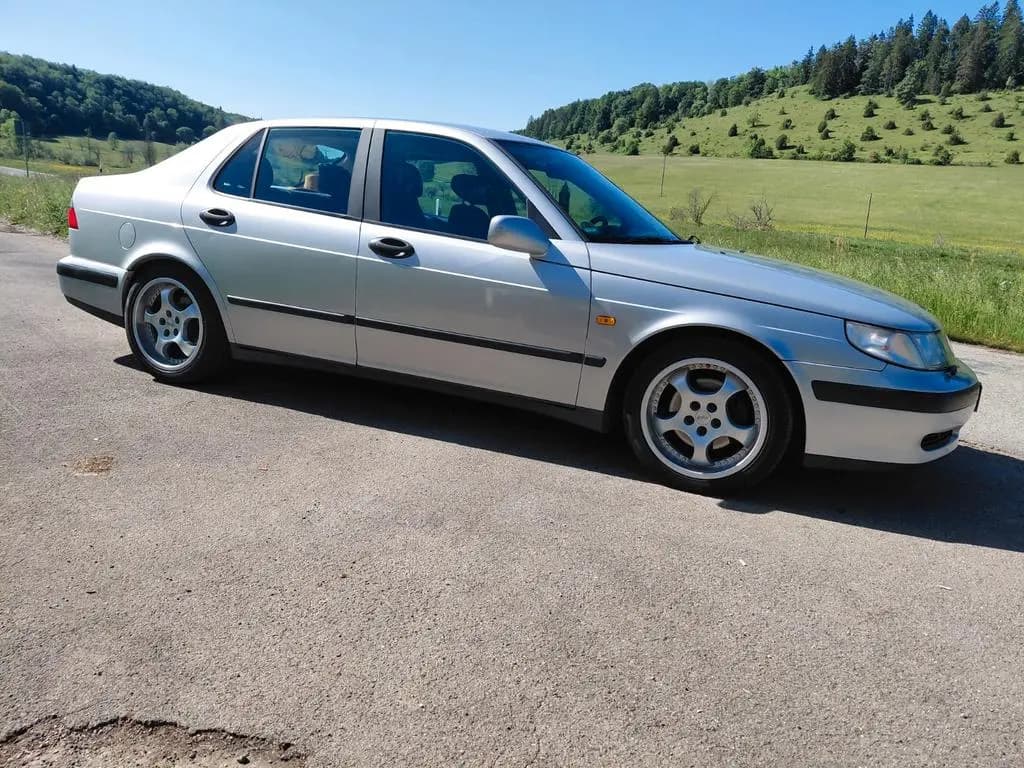 Main__Slider__Photo:Saab 9-5 Youngtimer Viele Neuteile 06/1999-0