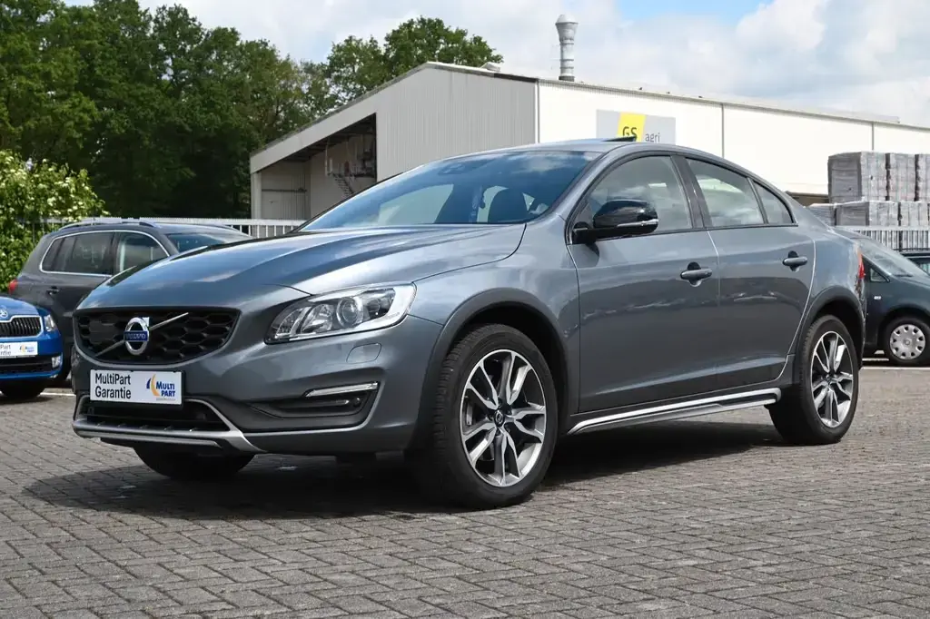 Main__Slider__Photo:Volvo S60 Cross Country Summum AWD / Garantie 03/2017-1
