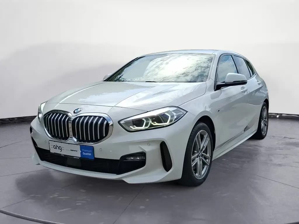 Main__Slider__Photo:BMW 118 i M Sport NAVI Komfortzugang Sportsitze 04/2021-0