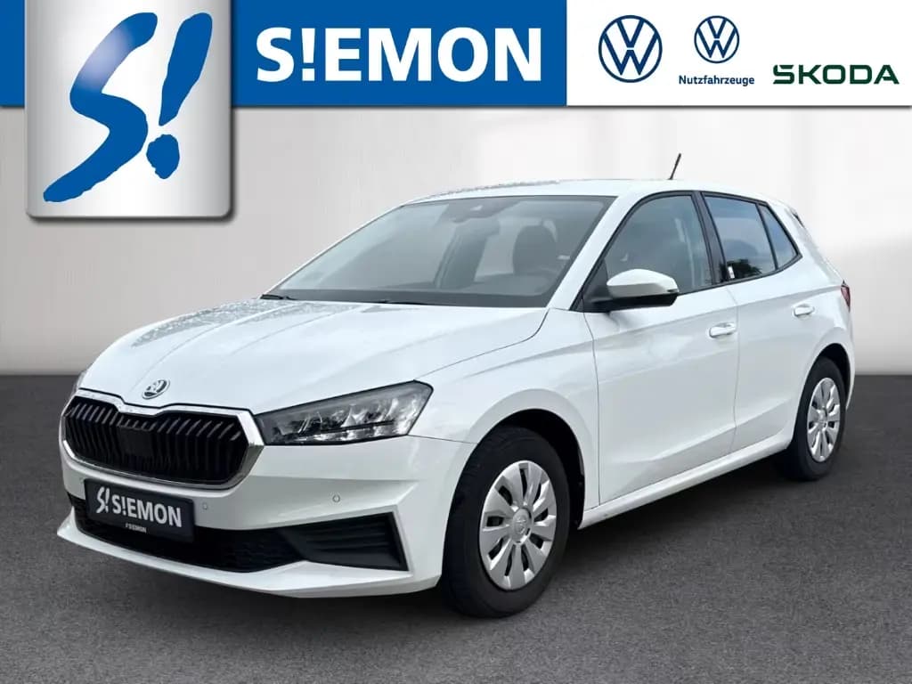 Main__Slider__Photo:Skoda Fabia 1.0 TSI DSG Ambition Navi Tempo SHZ PDC 06/2022-0