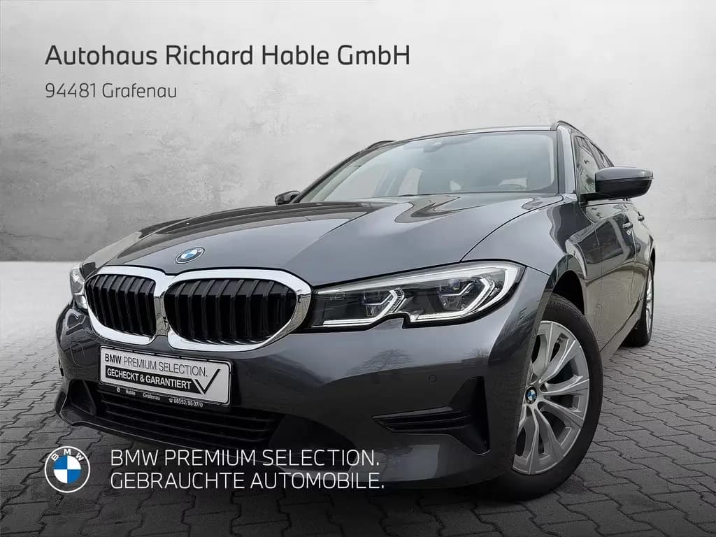 Main__Slider__Photo:BMW 320 d xDrive Touring 03/2021-0