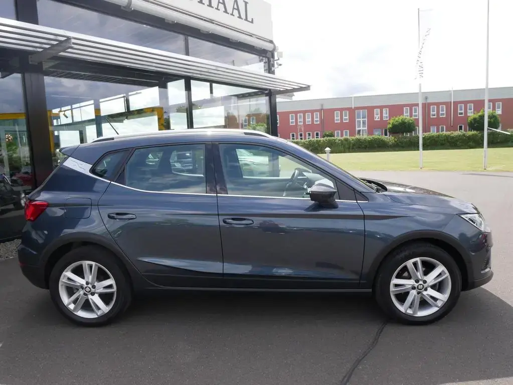 Main__Slider__Photo:Seat Arona 1.0 TSI RFK Parkassistent AHK 05/2021-1