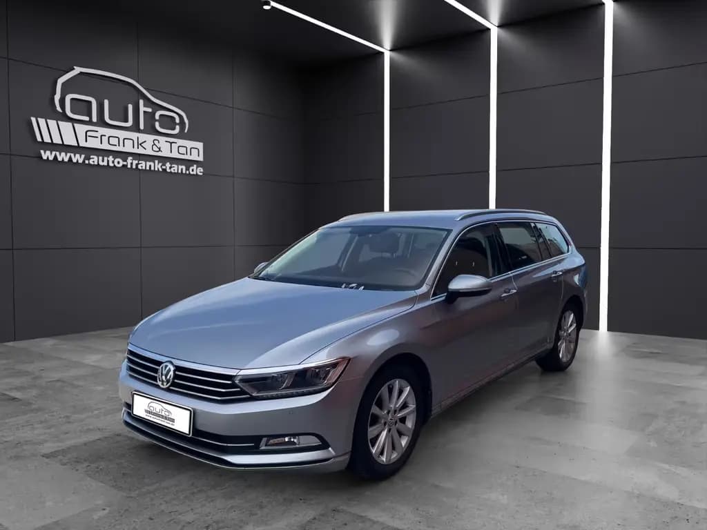 Main__Slider__Photo:Volkswagen Passat Variant Highline *1.Hand*Navi*Kamera*Shz* 01/2018-0