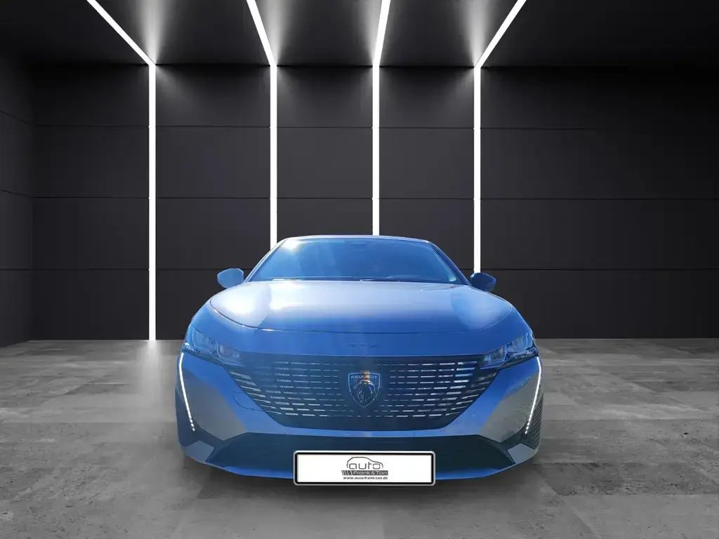Main__Slider__Photo:Peugeot 308 Allure*Automatik*Kamera*LED*Navi 06/2023-1
