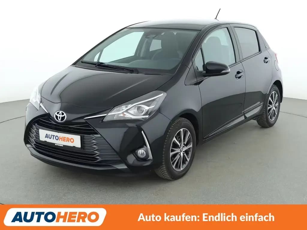 Main__Slider__Photo:Toyota Yaris 1.5 Dual VVT-iE Y20 Club *CAM*SHZ*ALU* 09/2019-0